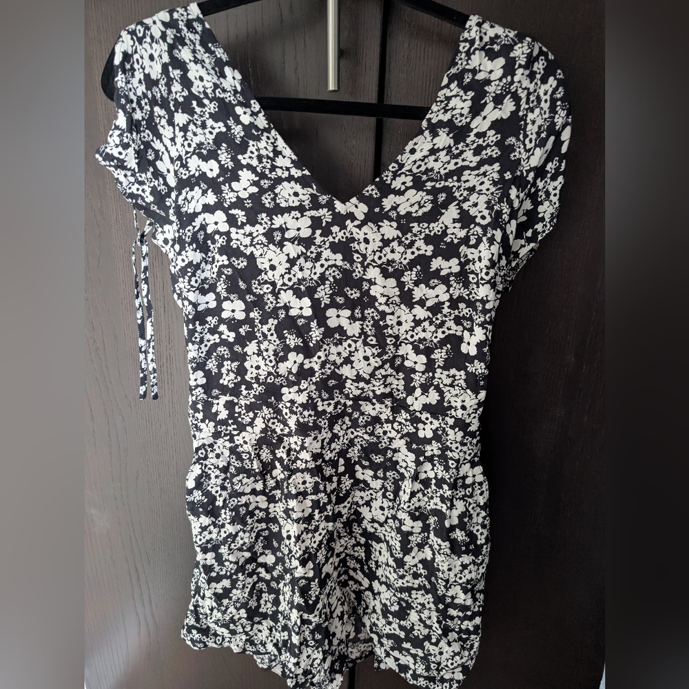 Express Monochrome Floral Romper
